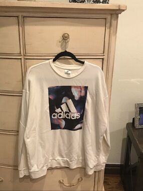 adidas White Sweatshirt with Multicolor Logo Square